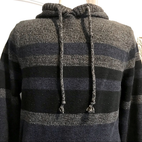 urban PIPELINE Sweater With Hoodie / Like New / Host Pick - Picture 2 of 12